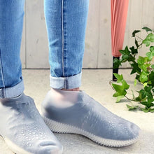 Load image into Gallery viewer, Highly Durable Non-Slip Shoe Covers
