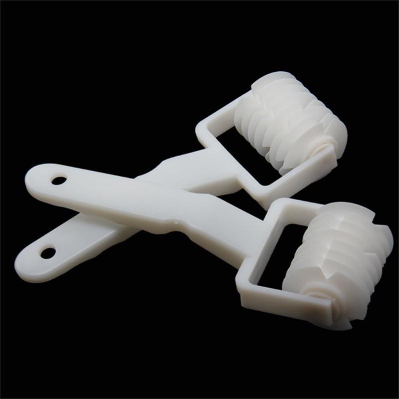 The Pastry Lattice Dough Roller for home baked pie lovers!