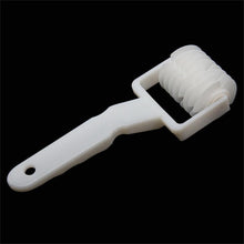 Load image into Gallery viewer, The Pastry Lattice Dough Roller for home baked pie lovers!

